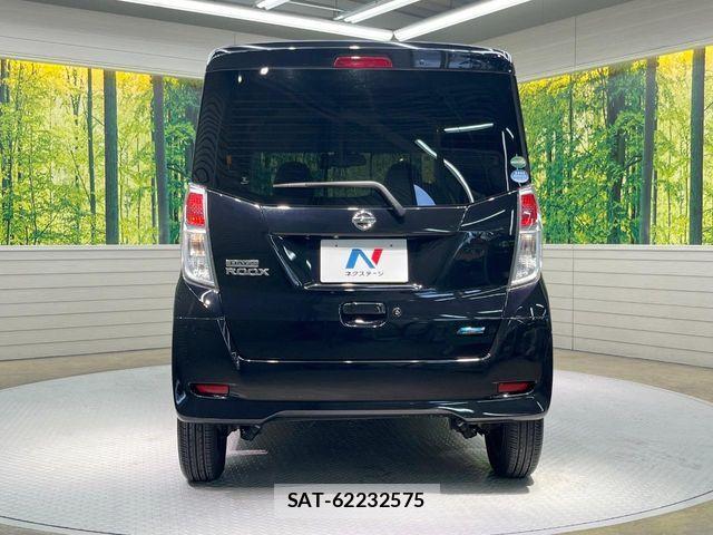 Nissan DAYZ ROOX 2015-09 8335568-14