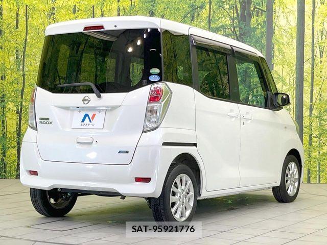 Nissan DAYZ ROOX 2016-02 8354304-16