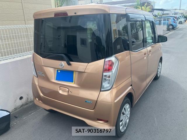 Nissan DAYZ ROOX 2015-09 8354308-3