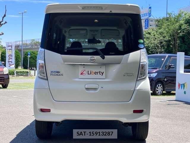 Nissan DAYZ ROOX 2017-07 8365538-9