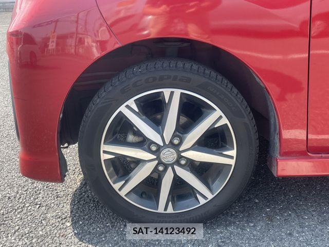 Nissan DAYZ ROOX 2018-07 8365556-14
