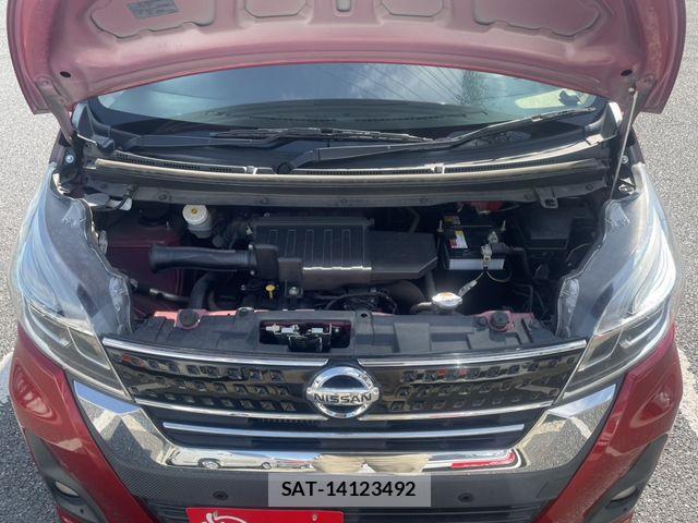 Nissan DAYZ ROOX 2018-07 8365556-5
