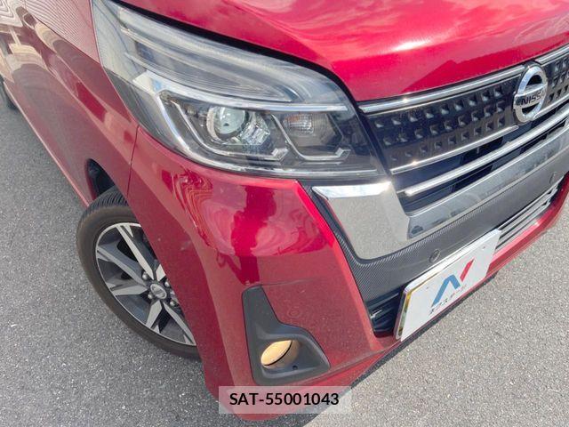 Nissan DAYZ ROOX 2019-04 8365550-11