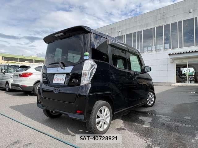 Nissan DAYZ ROOX 2018-09 8365541-4