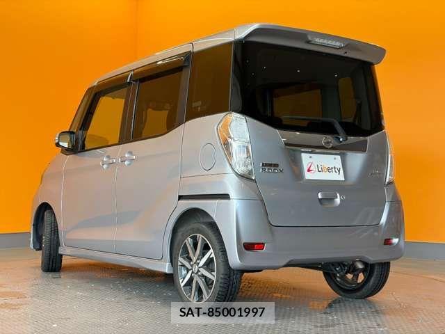 Nissan DAYZ ROOX 2017-09 8365539-10