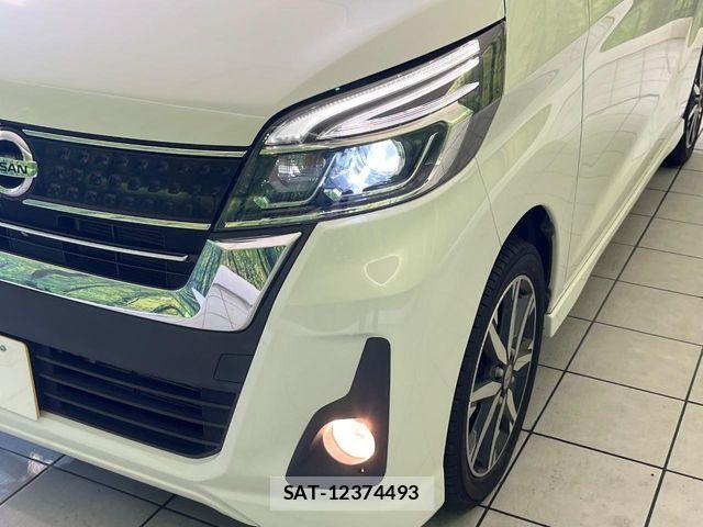 Nissan DAYZ ROOX 2017-11 8457343-11