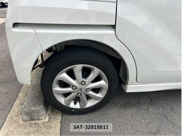 Nissan DAYZ ROOX 2018-03 8561689-10