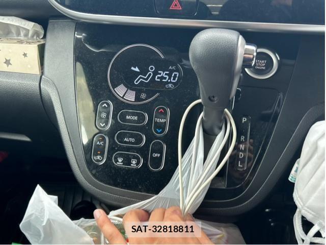 Nissan DAYZ ROOX 2018-03 8561689-11