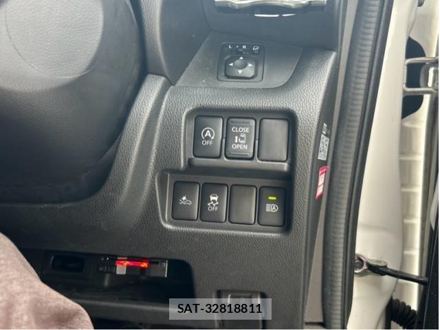 Nissan DAYZ ROOX 2018-03 8561689-12