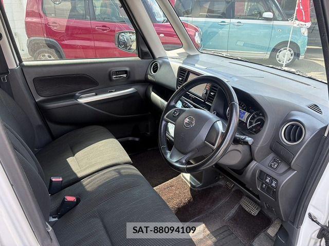 Nissan DAYZ ROOX 2014-02 8561684-10