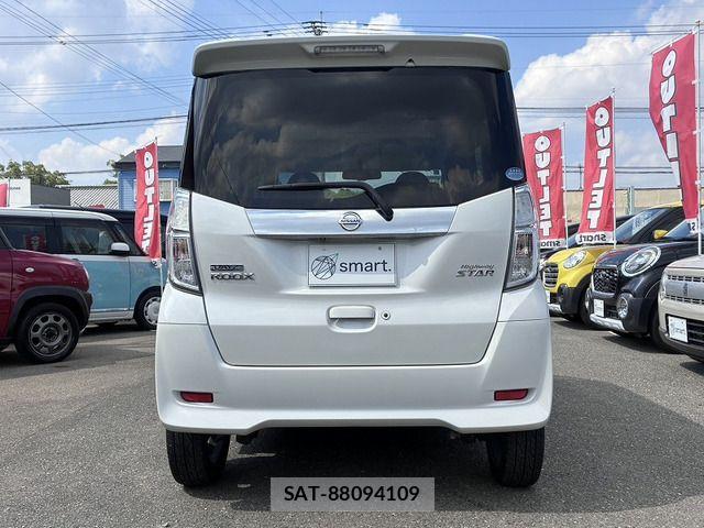 Nissan DAYZ ROOX 2014-02 8561684-7