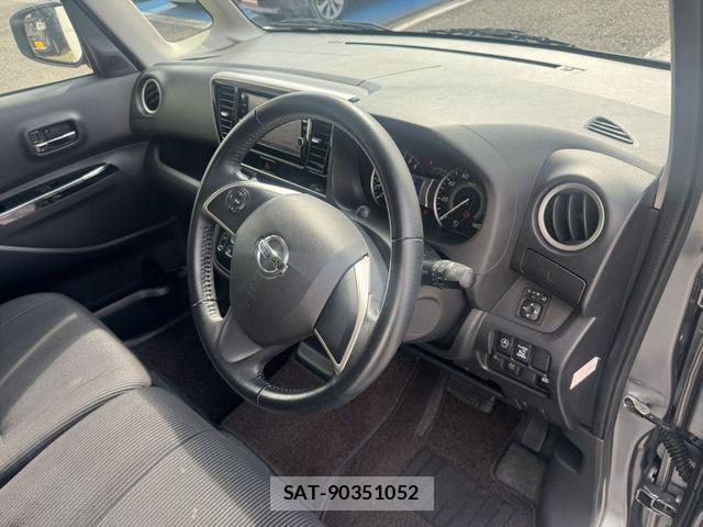 Nissan DAYZ ROOX 2017-09 8561682-11