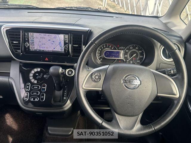 Nissan DAYZ ROOX 2017-09 8561682-13