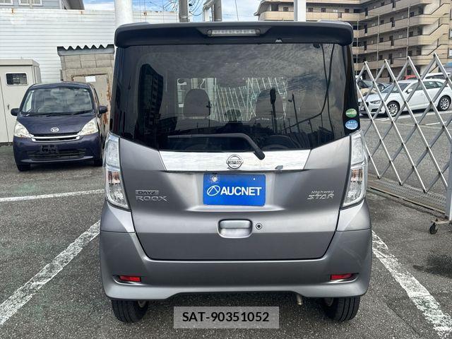 Nissan DAYZ ROOX 2017-09 8561682-5