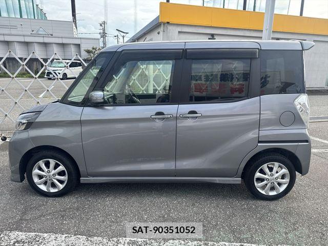 Nissan DAYZ ROOX 2017-09 8561682-7