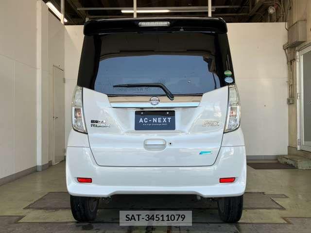 Nissan DAYZ ROOX 2015-05 8626471-16