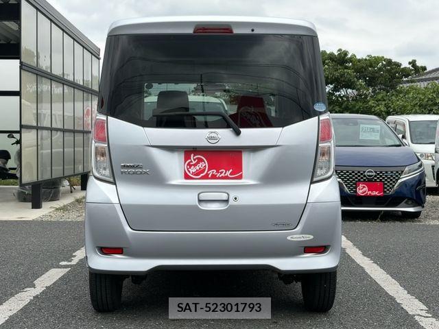 Nissan DAYZ ROOX 2017-10 8685447-6
