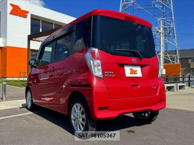 Nissan DAYZ ROOX 2016-09 8685449-12
