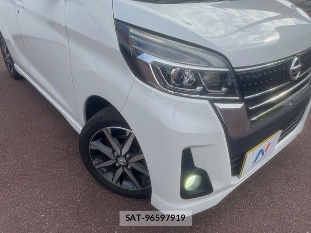 Nissan DAYZ ROOX 2017-07 8741666-12