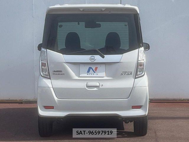 Nissan DAYZ ROOX 2017-07 8741666-14