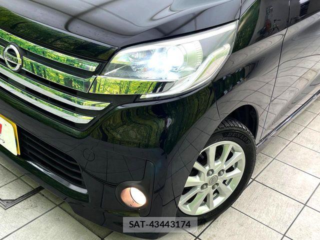 Nissan DAYZ ROOX 2016-02 8779995-11