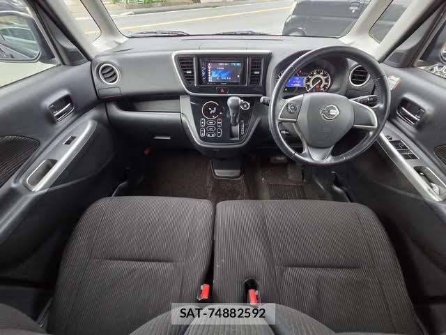 Nissan DAYZ ROOX 2014-05 8828691-19