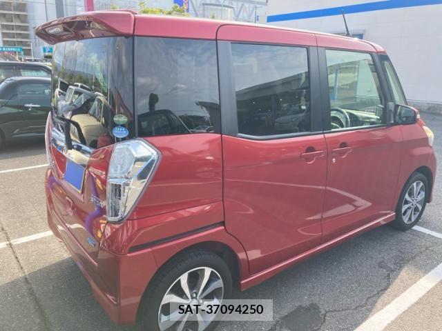 Nissan DAYZ ROOX 2016-01 8828695-3