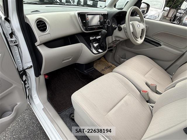 Nissan DAYZ ROOX 2015-05 8828683-21