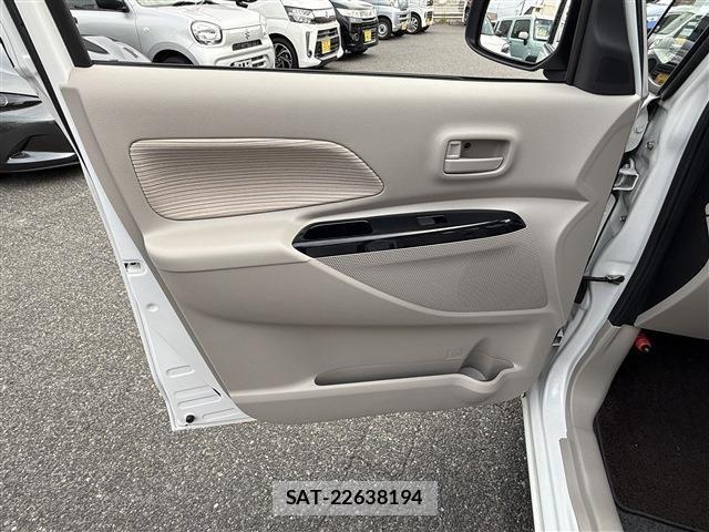 Nissan DAYZ ROOX 2015-05 8828683-22