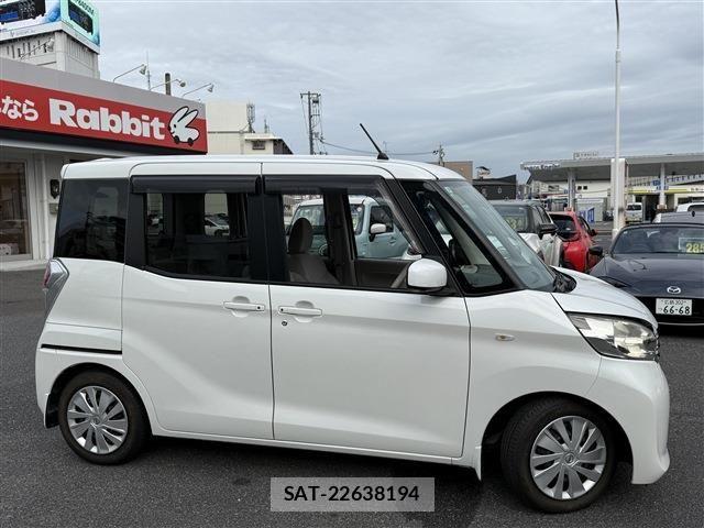 Nissan DAYZ ROOX 2015-05 8828683-4