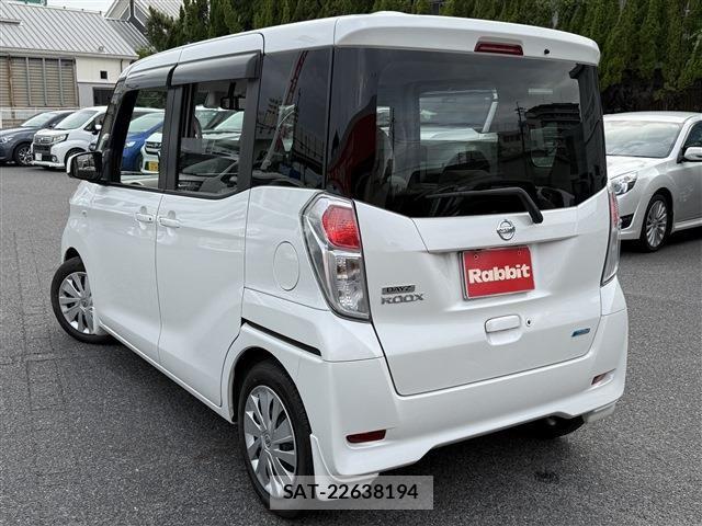 Nissan DAYZ ROOX 2015-05 8828683-8