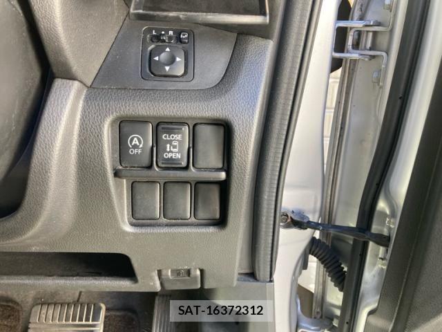 Nissan DAYZ ROOX 2014-02 8828698-16