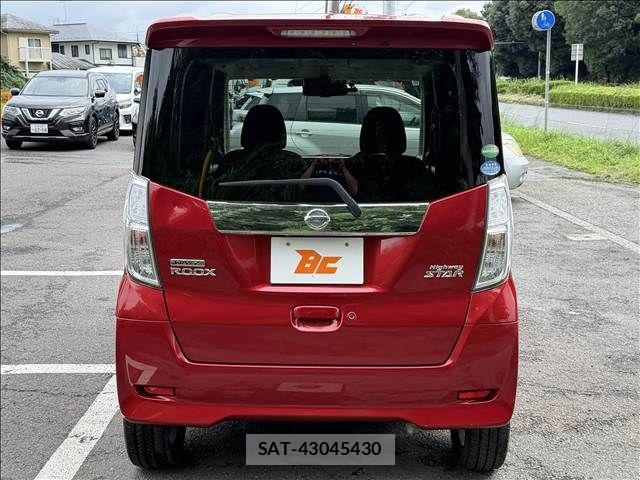 Nissan DAYZ ROOX 2017-02 8828669-22