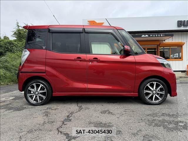 Nissan DAYZ ROOX 2017-02 8828669-6