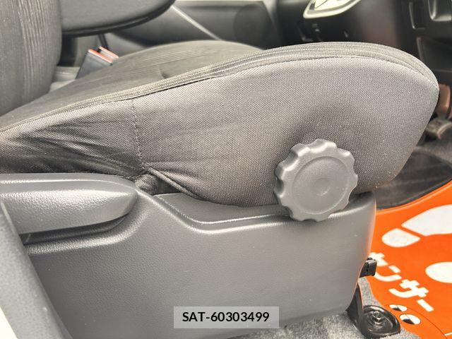 Nissan DAYZ ROOX 2017-09 8828684-23
