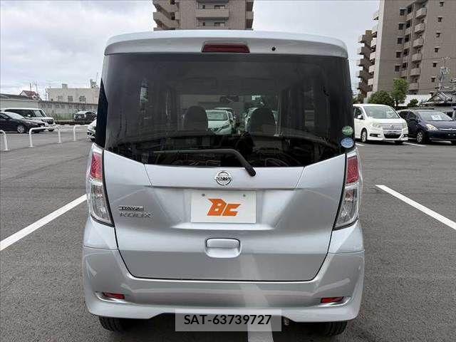Nissan DAYZ ROOX 2017-05 8828690-13