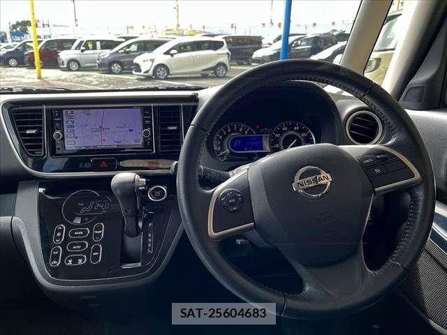 Nissan DAYZ ROOX 2018-05 8870811-1