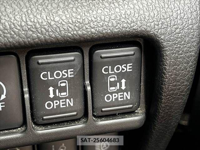 Nissan DAYZ ROOX 2018-05 8870811-19