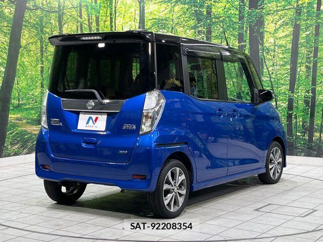 Nissan DAYZ ROOX 2016-02 8870815-16