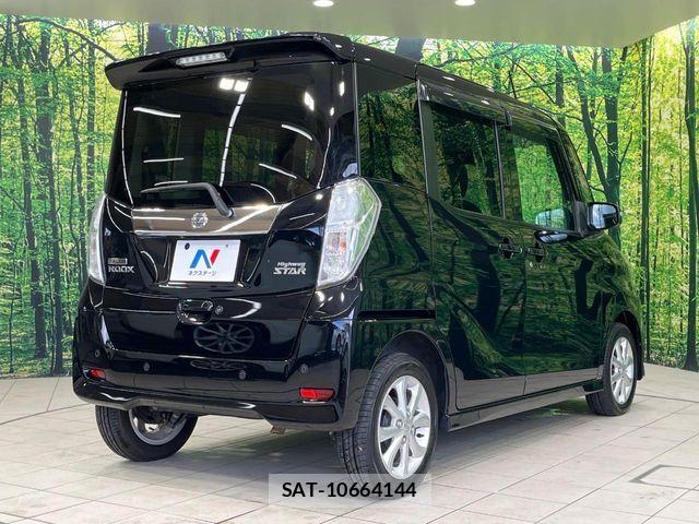 Nissan DAYZ ROOX 2018-08 8883518-16