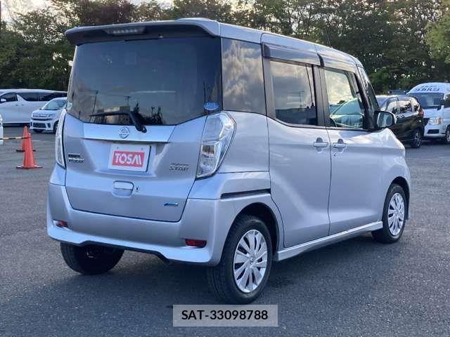 Nissan DAYZ ROOX 2014-02 1380484-4