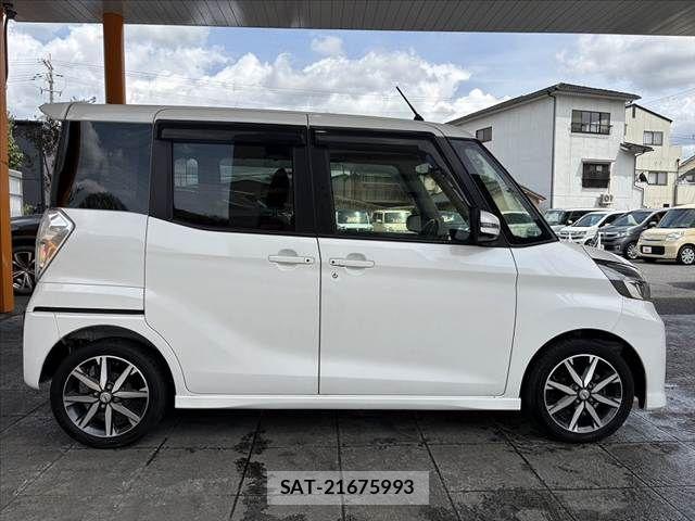 Nissan DAYZ ROOX 2018-03 6003726-11