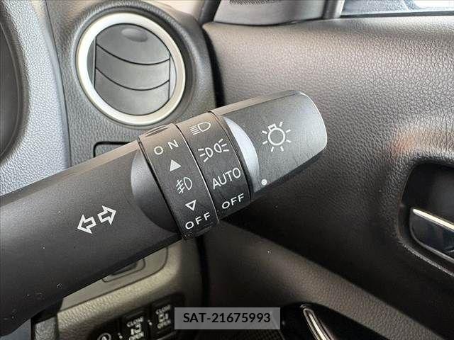 Nissan DAYZ ROOX 2018-03 6003726-28