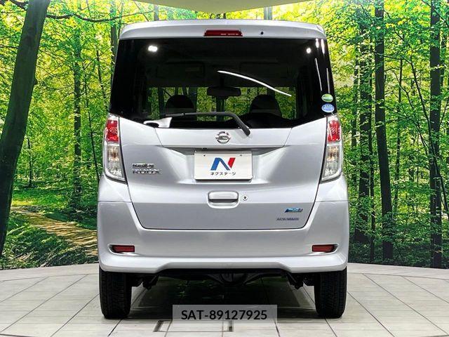 Nissan DAYZ ROOX 2015-09 6271461-15