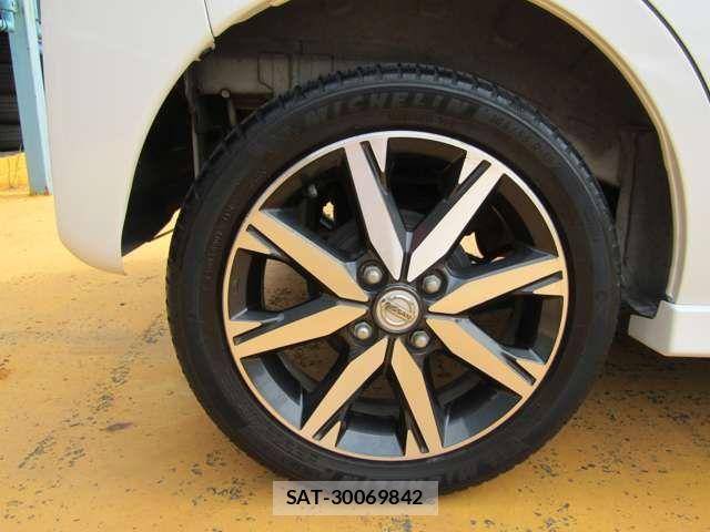 Nissan DAYZ ROOX 2018-06 6690988-15