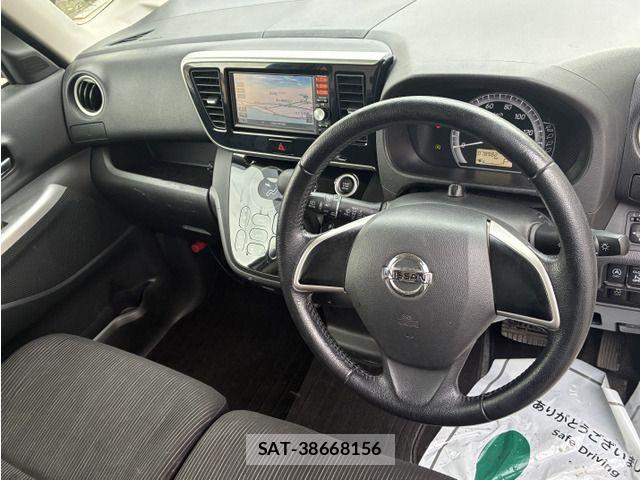 Nissan DAYZ ROOX 2016-03 6814666-16