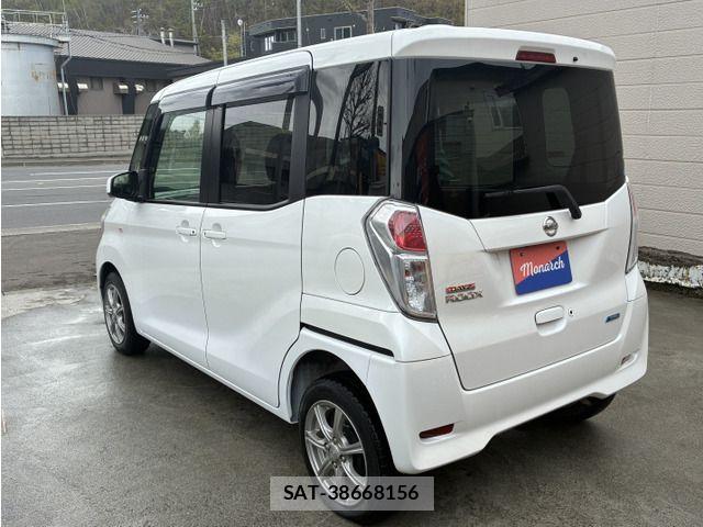 Nissan DAYZ ROOX 2016-03 6814666-7