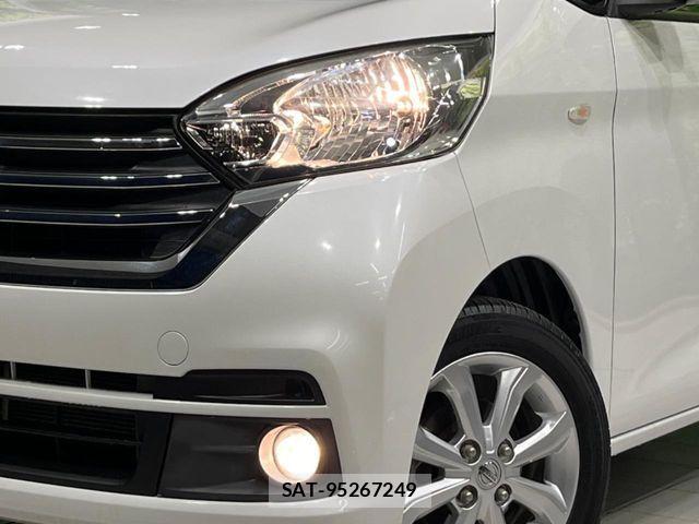 Nissan DAYZ ROOX 2017-08 6904236-11