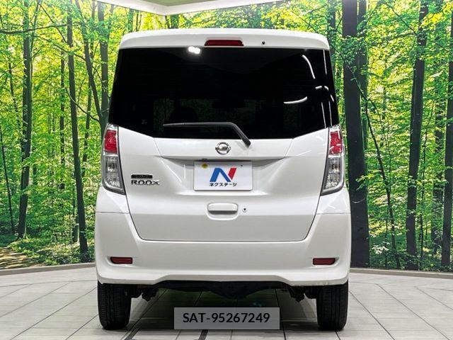 Nissan DAYZ ROOX 2017-08 6904236-14