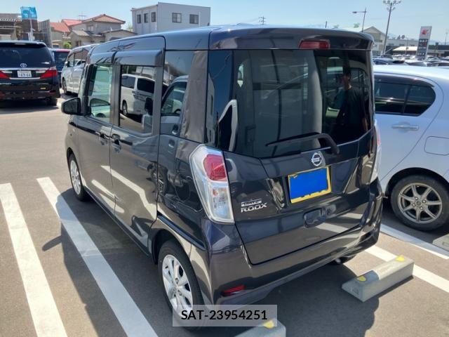 Nissan DAYZ ROOX 2018-03 6993128-3